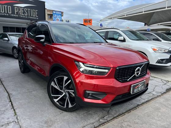 VOLVO XC40 2.0 T5 GASOLINA R-DESIGN AWD GEARTRONIC